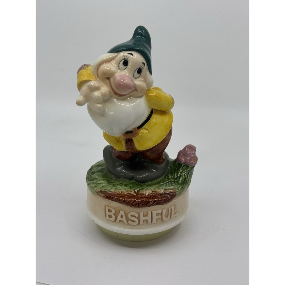 Disney Snow White & The Seven Dwarfs Schmid Bashful Music Box Figurine/ Works